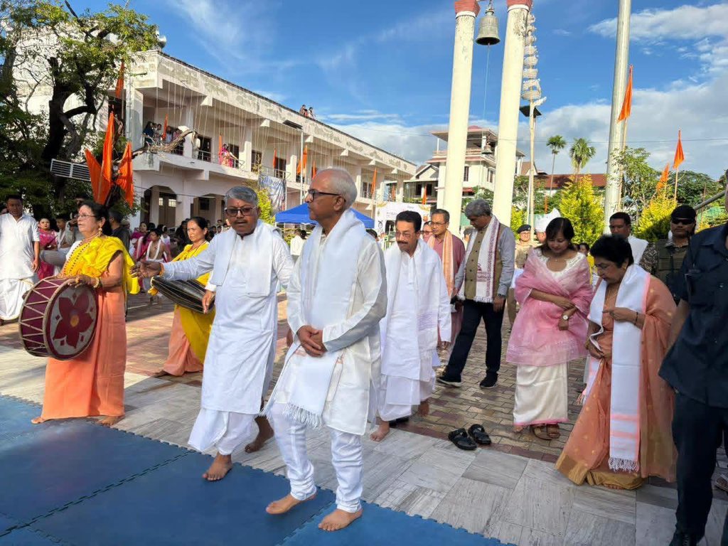 KonthoujamG's tweet photo. On the sacred occasion of Shri Krishna Janmashtami, I feel honoured to accompany Hon’ble Governor of Manipur Shri Ajay Kumar Bhalla Ji at the auspicious celebration at Shree Shree Gopinathjiu, Ningthoukhong.
The celebration beautifully brings together Bhakti, tradition and Manipur’s rich cultural heritage through Gita Sloka recitation, Pung Cholom, Thang-Ta, Dahi-Handi, Bhajan Sandhya and devotional performances, culminating in the Maha Aarti at midnight.
May Lord Krishna bless Manipur with peace, harmony and prosperity.
🙏 Hare Krishna! Jai Shri Krishna! 🙏

#krishnajanmashtami