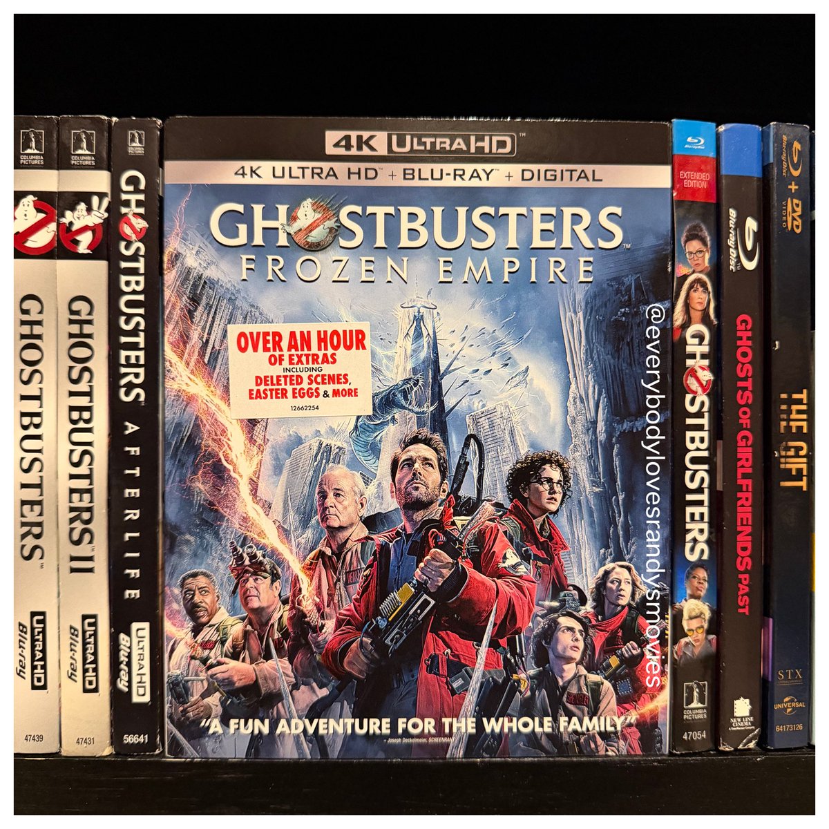 RandysMovies's tweet photo. Movie: #GhostbustersFrozenEmpire (2024)
Starring: #PaulRudd #CarrieCoon #FinnWolfhard #MckennaGrace #KumailNanjiani #PattonOswalt #CelesteOConnor #LoganKim #BillMurray #DanAykroyd #ErnieHudson #AnniePotts #WilliamAtherton #JamesAcaster #EmilyAlynLind
Directed By: #GilKenan
#FilmTwitter
#4kBluRay
#MovieNerd
#MovieCollector
#4kBluRayCollection
#MovieCollection
#MovieBuff
#Ghostbusters
#PhysicalMedia 🚫👻