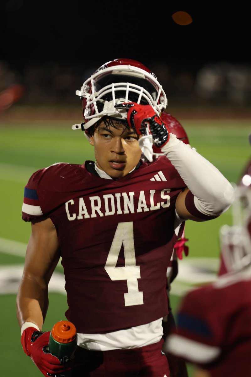 ScottRussellOLY's tweet photo. Eudora: 22
Hayden: 19
FINAL

Great first showing by the Cardinals! A lot to build on and plenty to be excited about as the season gets underway.

@scoresinkansas @810varsity @PrepsKC @EudoraHS 
#EudoraCardinals | #EHSFootball | #CardinalStrong https://t.co/k0GeGCcdDY