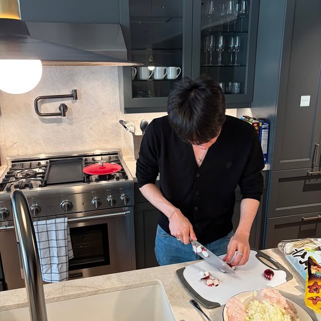 nanskap's tweet photo. There's just something about Seokjin spending his free time on world tour playing games, cooking, going to amusement parks, fishing..... he really knows how to have fun https://t.co/Naz7fheUV4