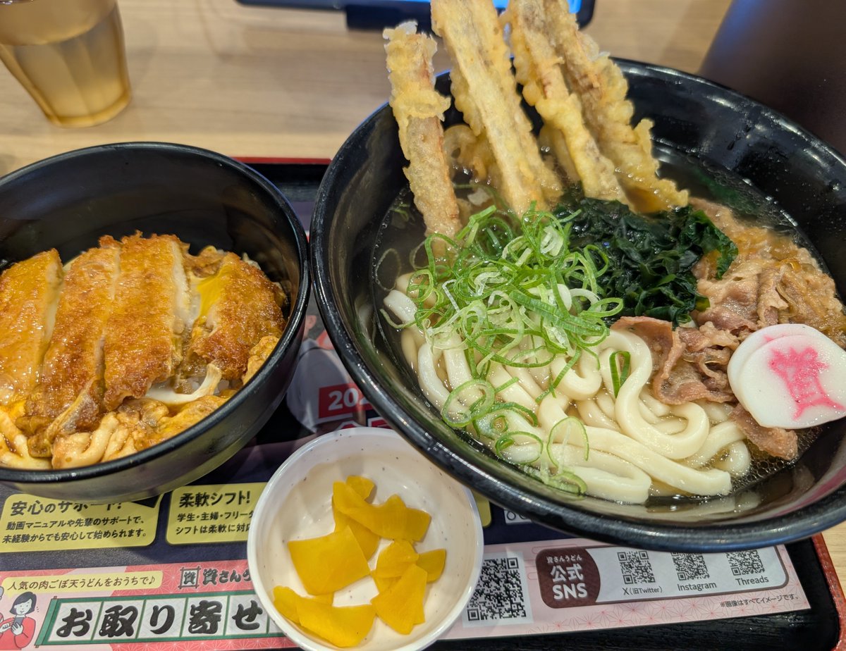 kanata61's tweet photo. 人生初の資さんうどん（四国に店舗０のため）。
美味しかった。 https://t.co/h4mJcAm7xX