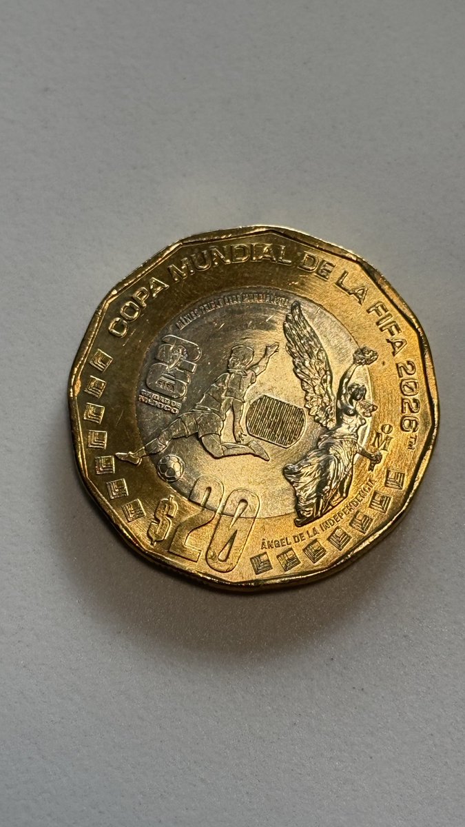 Janomenavy's tweet photo. I need to be careful not to use this coin by mistake.
間違っても使わないようにしなければ。
#メキシコ https://t.co/ISfc6IhDds