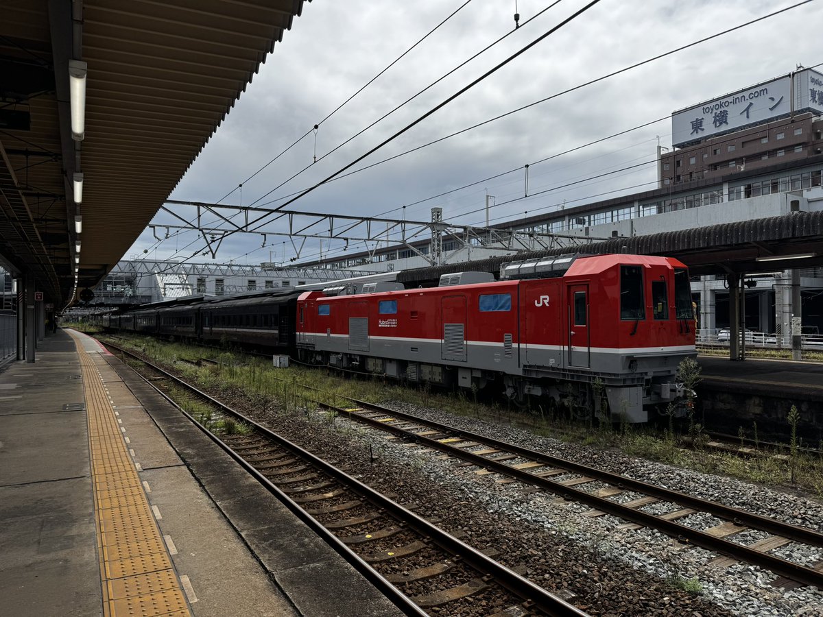 rail_salad's tweet photo. DEC743を見に来ました https://t.co/v2XyuCK3QL