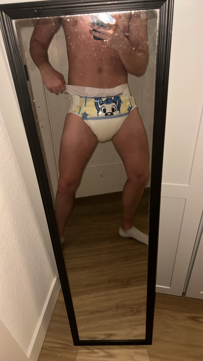 caughtcrinkling's tweet photo. ooops i did it again https://t.co/TlzRWGbZ5X