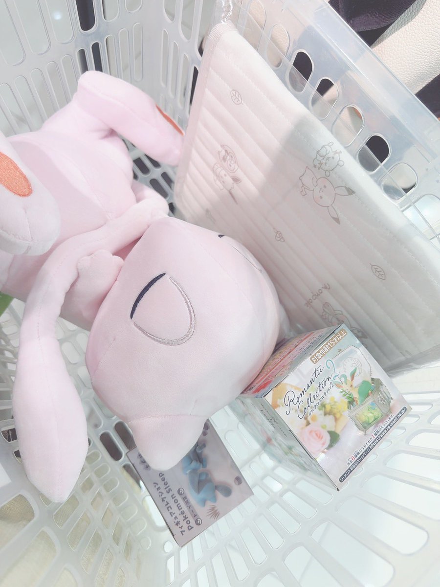 Unite_5050's tweet photo. とりあえず新商品たくさん買うよー https://t.co/aW2M8YVpms