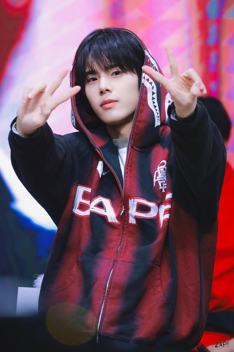 622zap's tweet photo. 260809 

베이프삔다시보구싶오소

#황성빈 #HWANGSEONGBIN
#82MAJOR #82메이저 #에이티투메이저 https://t.co/T5fQdWT3wB