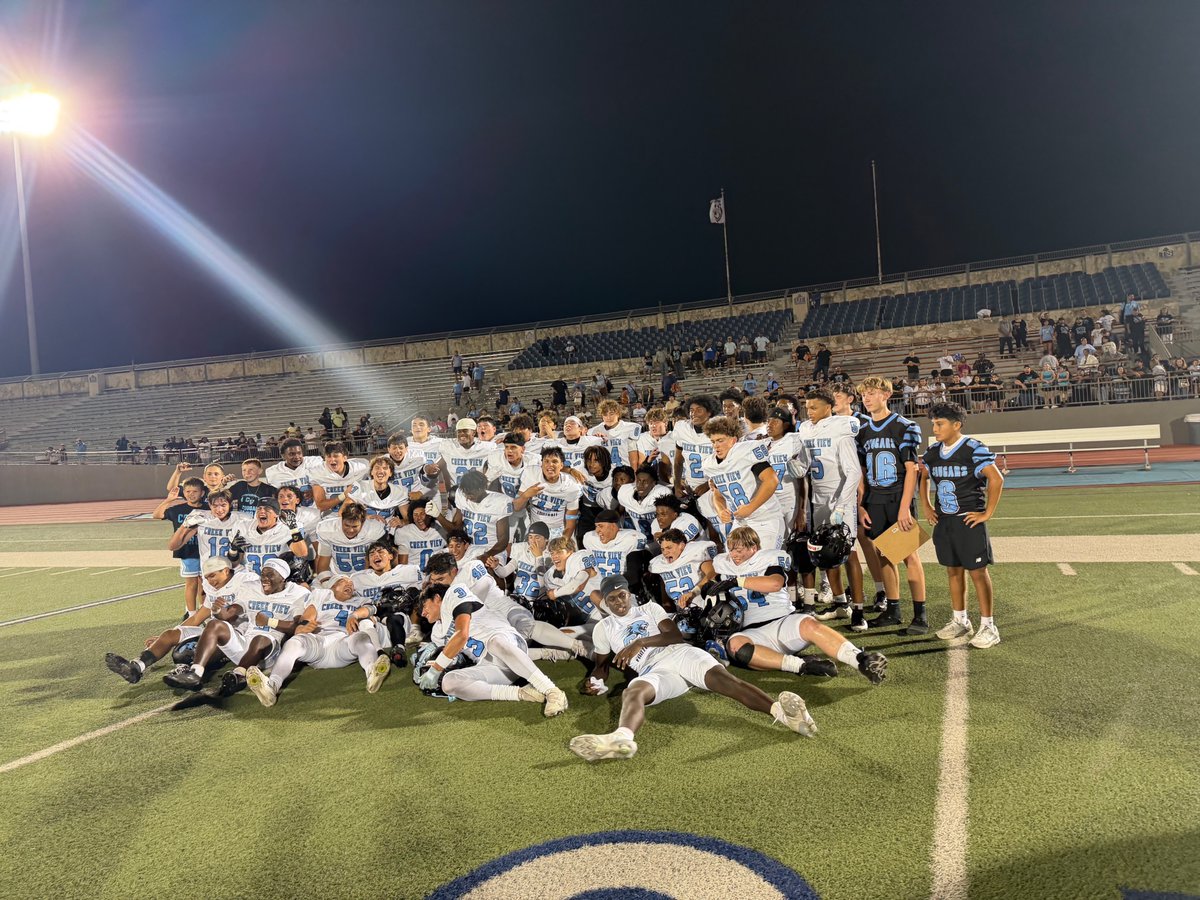 MrBowtie1982's tweet photo. PHOTO COURTESY MEDINA VALLEY ISD: Creek View beat SA Highlands 39-32 for the school's 1st ever win & Brant Borquin's 1st as a head coach. Cougars 1-0 lifetime in games that end on Fridays!

@CVHSCougarFB @CoachBlakeDavis @DavissonDustin @Kaelob_Porras @JREsquivel_ @cat_cortez_ @Evan_Hernandez_ @EvanRomeoRobles @Averyclutchjame @JTElizondo13 @Gutiebro1 @ColtMurakami @J_alaniz0 @ZayTrenchWork @king_peoples28 @Javon_Pate3 @Isaiah44Aguilar @itzjustriley_ @matthew_sa89137 @GavinLee870873 @CoachCadeRo @CoachNeu12 @Coach_Fudge @joshguarnero @DeMarcusYoungII @Joshua_Wilson70 @coach_bourquin @210Preps @CreekViewsport @Creek_View_HS @CoachNeu12 @CoachBrandonMik @DamionAmador @HayesJamonte @Aidenrengif @zobrist_an72005 @RomeoAnzua