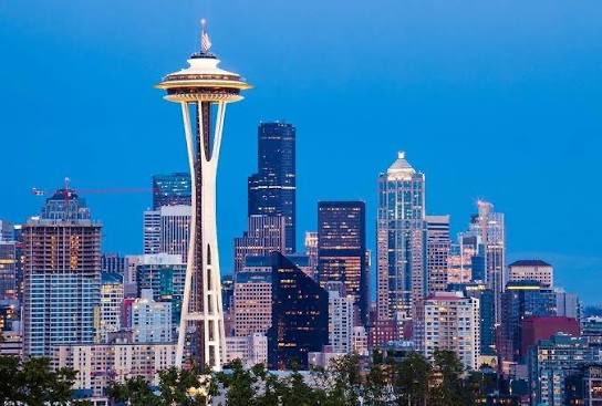 _elliotthannah's tweet photo. @sadwinnipegfan Maybe… just maybe it’s the Space Needle in Seattle? https://t.co/jWcnxCUh6P