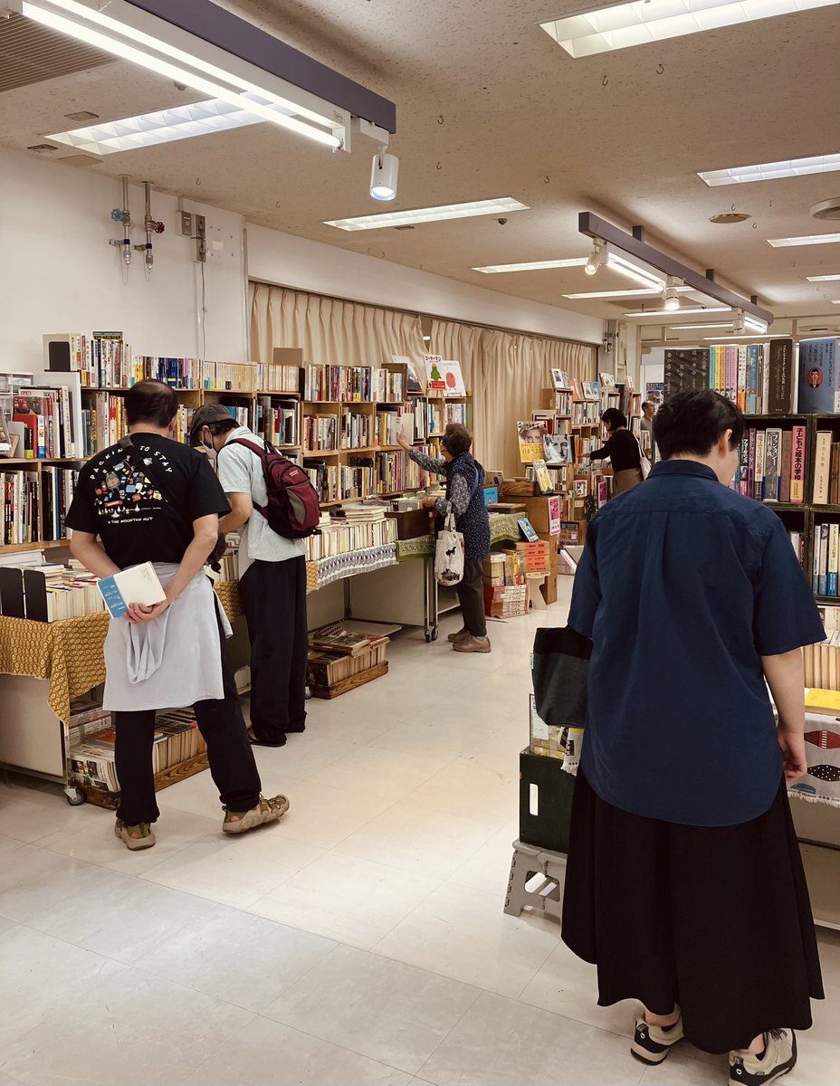 furuhonnonki's tweet photo. せいせきの古本市補充してきました📚📚このために買ったのに準備間に合わず放置していた文芸文庫（良いところ✨）をたっぷり持って行きました！残すところあと3日。かけ込み購入お待ちしております🙇

#せいせきの古本市

📚せいせきの古本市📚
8月27日(木)〜9月7日(月)
京王百貨店聖蹟桜ヶ丘店 7階 https://t.co/Bp8nZQrF2G