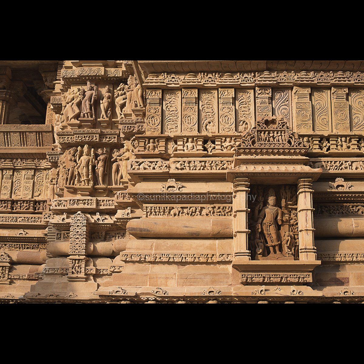 SunilKapadia19's tweet photo. _SSK0342 Temple Grandeur
Buy This Photo Art Print
#color #sculptures #statues #deities #celestialbeauties #wall #Hindutemple #sandstone #carvings #niche #ancient #architecture #architecturephotorgaphy #worldheritagesite #Indianheritagesite #yellow #Khajuraho #MadhyaPradesh #India https://t.co/ODNxVwdUvh