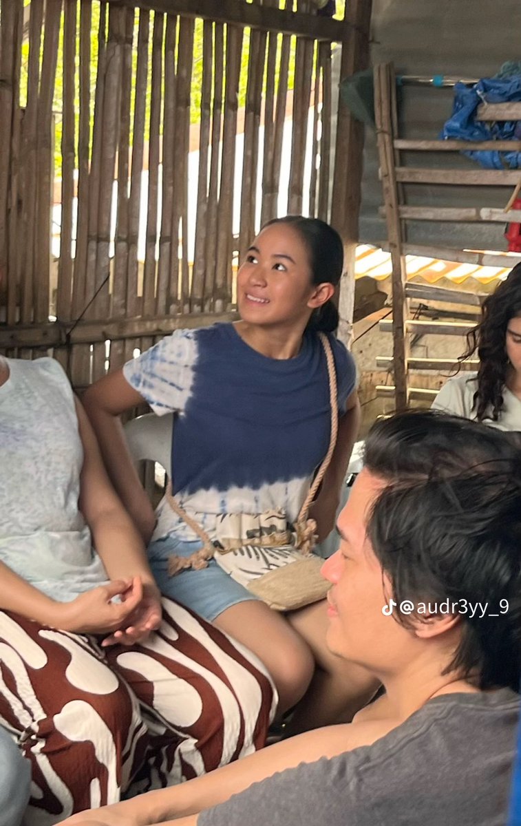 capofriceee's tweet photo. si ping medina ba itong nasa harap ni caprice ??? wow kasama din sa #AMD cast — seasoned actor like his father sir pen #CapriceCayetano https://t.co/MHo7SN5Z3L
