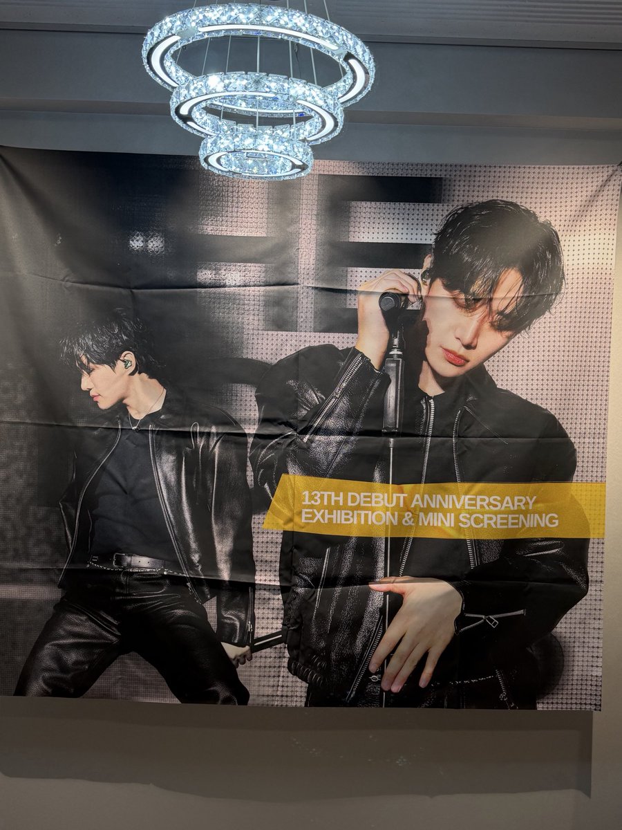 74106223's tweet photo. #THE_FLOW_OF_YELLOW vol.3 
Exhibition in Tokyo 
今年も素敵な写真がたくさん！
#이준호 #LEEJUNHO #ジュノ #李俊昊 https://t.co/JaJTHumRhr