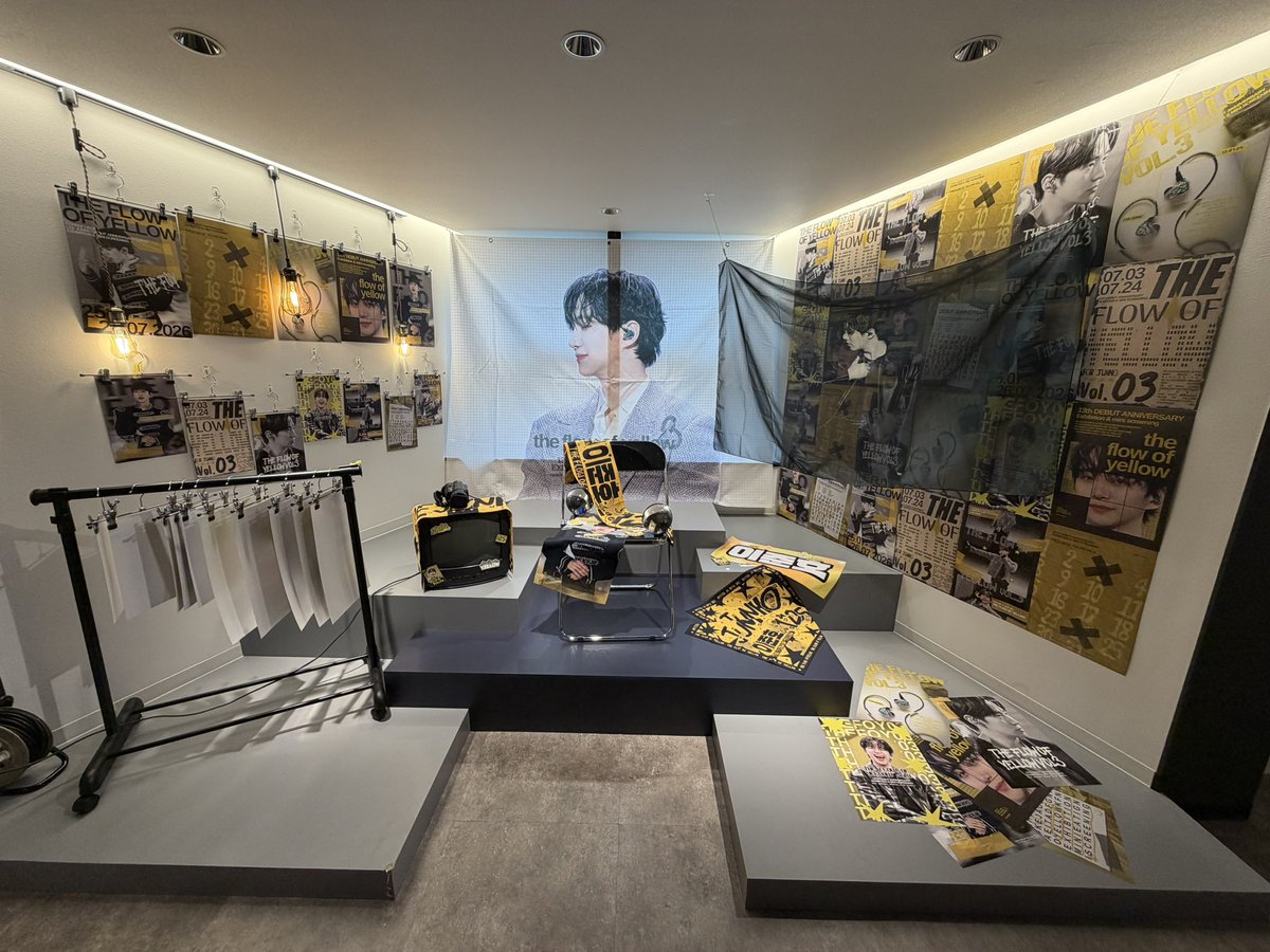 74106223's tweet photo. #THE_FLOW_OF_YELLOW vol.3 
Exhibition in Tokyo 
展示会場
#이준호 #LEEJUNHO #ジュノ #李俊昊 https://t.co/TRyxEeXraQ