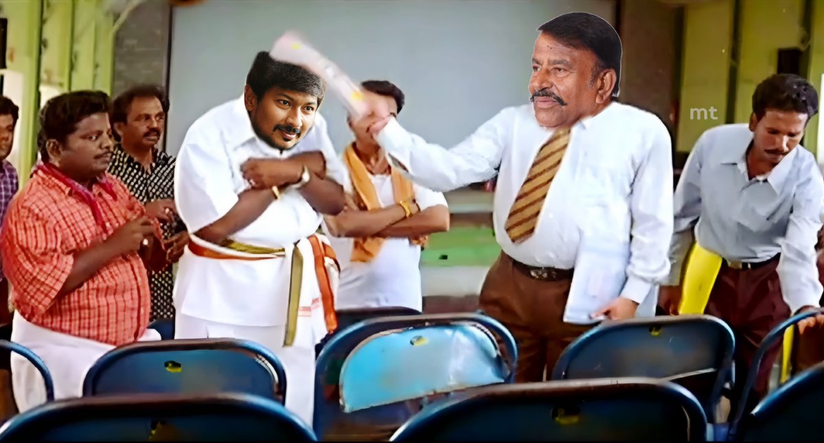 JD_Reloaded's tweet photo. இந்த குட்டி குஞ்சான் வாய வெச்சிட்டு சும்மா இல்லாம, என் வீட்டுல Raid வர வெச்சிட்டான்.. https://t.co/CDHIbXzY11