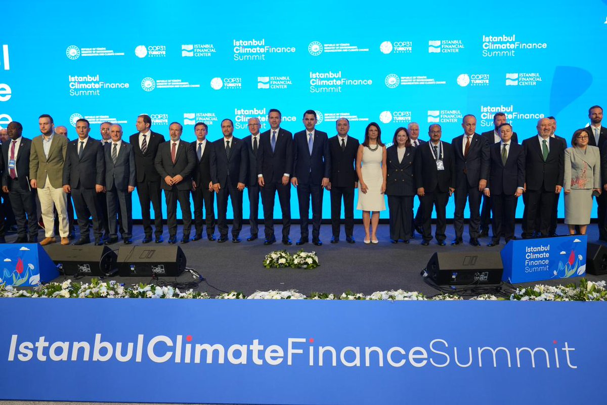 AzerbaijanMFA's tweet photo. Azərbaycan nümayəndə heyətinin COP31 sədrliyi çərçivəsində “İstanbul İqlim Maliyyəsi Sammiti”ndə iştirakına dair mətbuat məlumatı

⬇️⬇️⬇️

https://t.co/Yr6UD2Adwf https://t.co/tiEqPvVWZ1