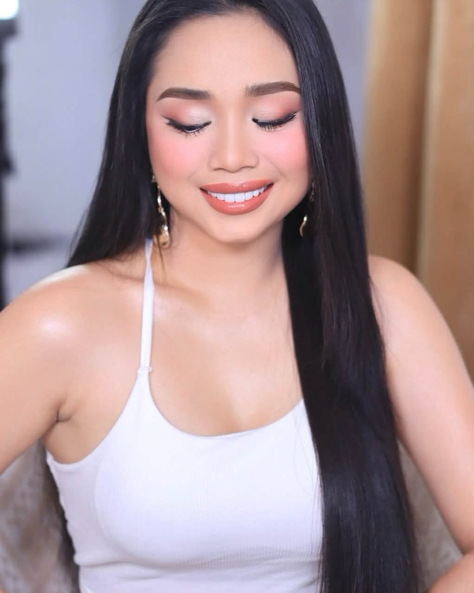aliabbott49's tweet photo. Queen Neva Gabule stuns with a flawless makeup look by Jaya Nacalaban. Hair by Jhon Lawrence Ramirez. Handler: AL D IN https://t.co/6BL02oMSqD
