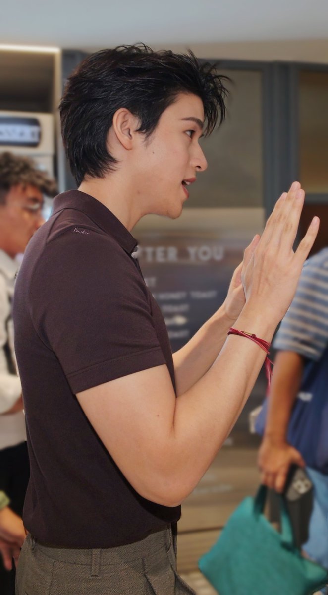 Nansakura's tweet photo. สกายหล่อมาก!!!!

SKYNANI CRAFT OWN TIME 

#CENTRALTIMEANDTREASURESxSKYNANI
#skywongravee https://t.co/mNOqHtc3oy
