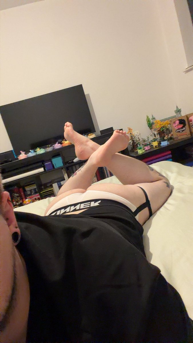 LewiCam95's tweet photo. Some quick ones to reintroduce me to X I guess #lgbt #gay https://t.co/8KeiI6gnw0