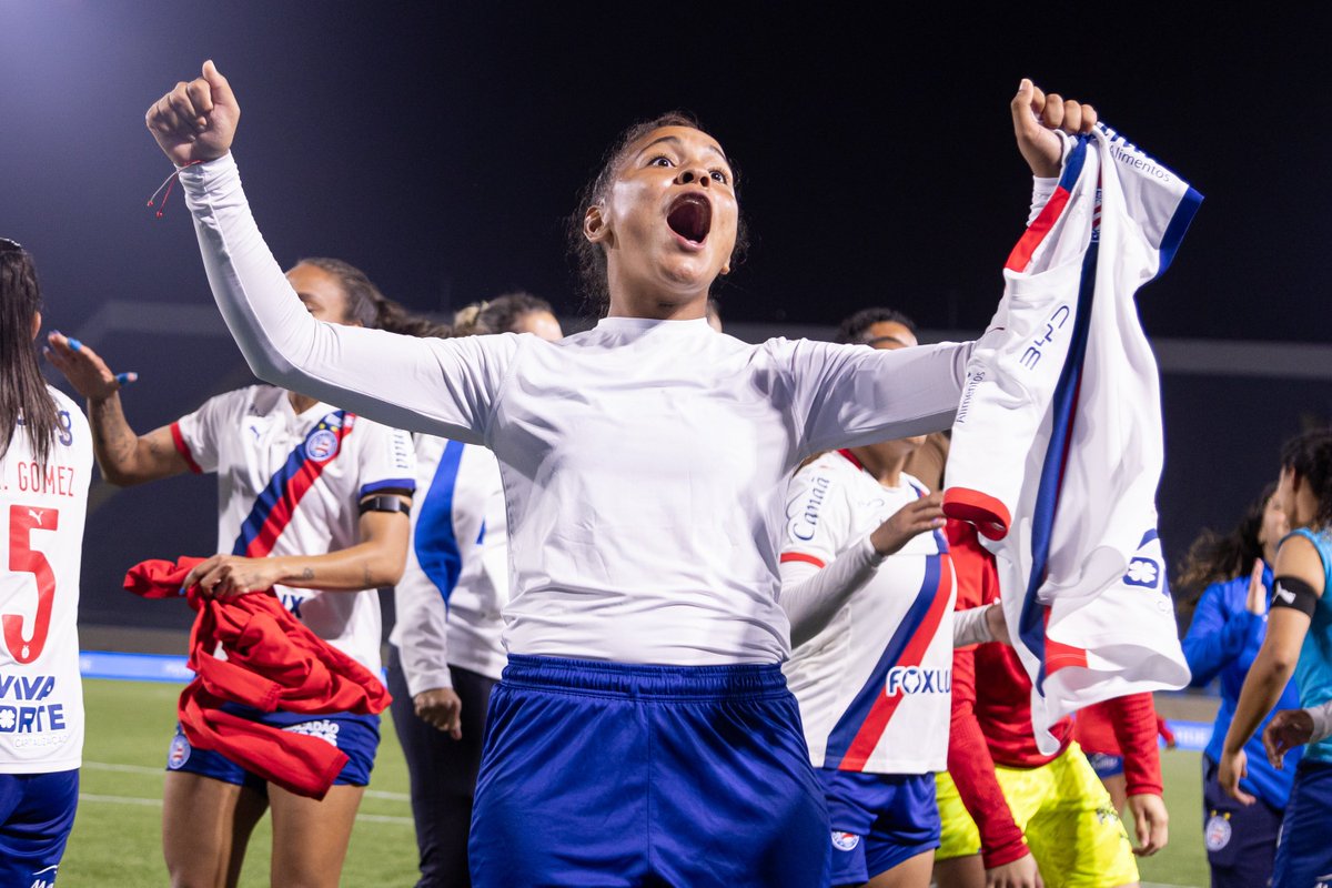 ecbahia's tweet photo. ESPORTE CLUBE BAHIA!!!!! https://t.co/iZZVtrXbyJ