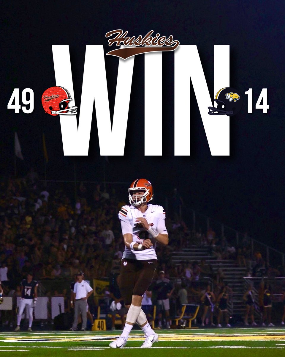 Hersey_Football's tweet photo. Final from Naperville. #winwithcharacter #godawgs https://t.co/FVyuZTi2VN