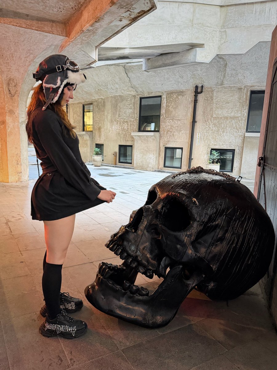 swfx_waifu's tweet photo. went to his grave with it https://t.co/KID9J0vTZ9