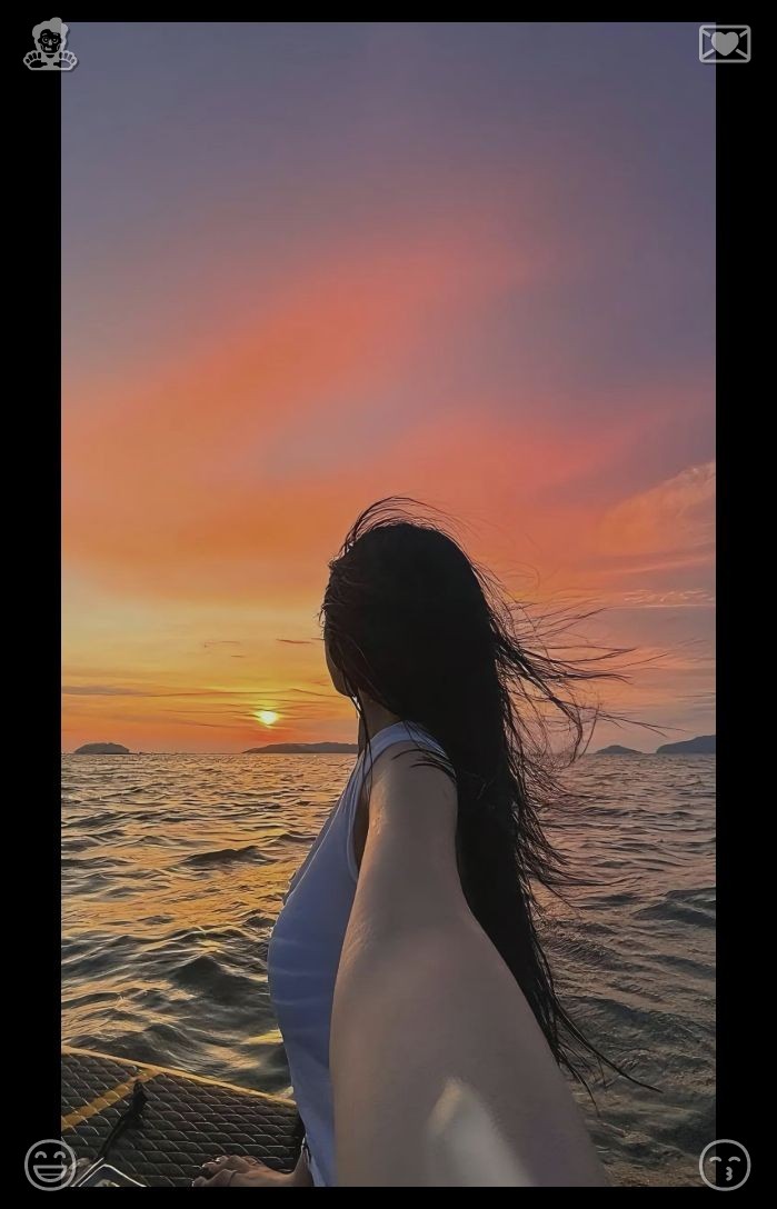 s_rin062177's tweet photo. 🌅 Tidying Up the Room
A hush filled the space. She picked up a lemon bar and tasted it—the sugary, zesty goodness dissolved on her tongue. She then handed one to Elias, who accepted it, their fingers grazing lightly once more. https://t.co/TB4JpZ3EDZ