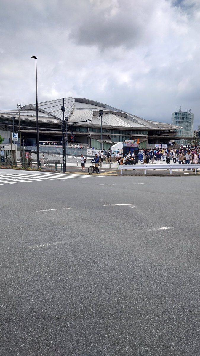 ROADKAYSER's tweet photo. 東京体育館きた https://t.co/1Fod23mPnd