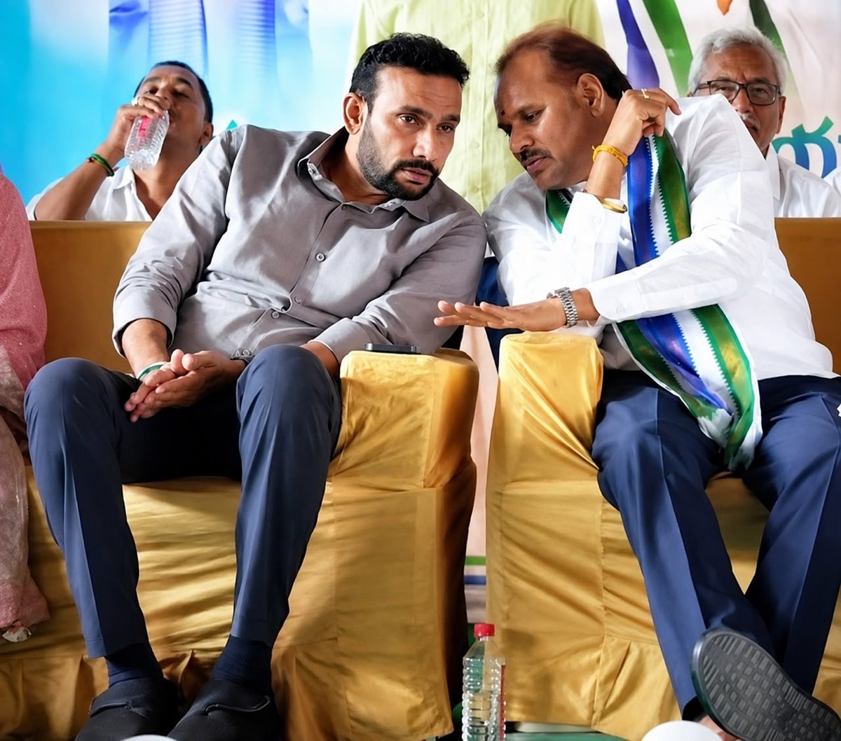 hvrysrcp's tweet photo. విజయనగరం జిల్లా జెడ్పీ ఛైర్మన్, జిల్లా పార్టీ అధ్యక్షులు మరియు భీమిలి పార్టీ సమన్వయకర్త గౌరవనీయులు, మజ్జి శ్రీనివాసరావు (చిన్నశ్రీను) గారికి హృదయపూర్వక జన్మదిన శుభాకాంక్షలు !

@YSRCParty @ChinnaSrinuYCP https://t.co/wHJMiCVxz7