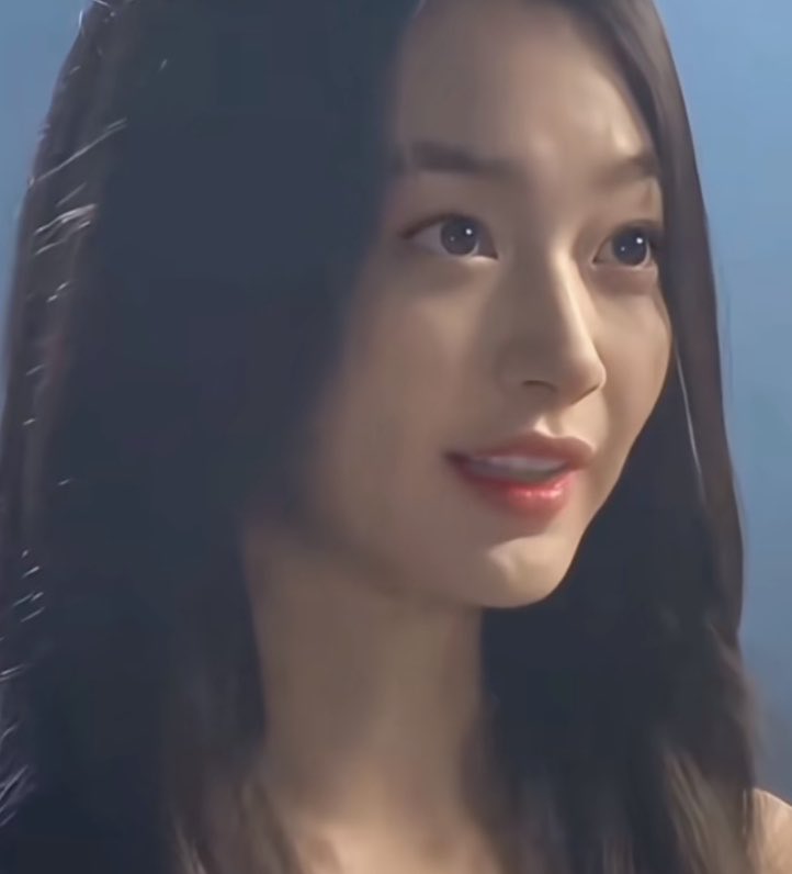 itszweedy's tweet photo. Dan di umur 43 tahun, Shin Minah masih secantik ini, kita mah diumur segitu belom tentu bisa separipurna dia 😍

Tapi sebenernya ga heran sih, dilihat dari foto2 ini pun Shin Minah dari muda dulu emang udah cuantik banget. Pantes Kim Woobin klepek-klepek, aku yang cewe aja ngakuin dia CANTIK BANGET!

Udah cantik wajahnya, cantik hatinya, setia sama pasangan. Role model banget sih 💕😍