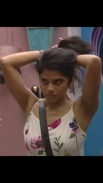 Horny_Coochiee's tweet photo. Maya krishnan my sissy role model #2

Moonji transgender maari konjo masculine face
Perfect trans sissy femboy vibes 🤤
Masculine face but body is feminine
Esp that armpit 🤤 https://t.co/SgcYH2aYPR
