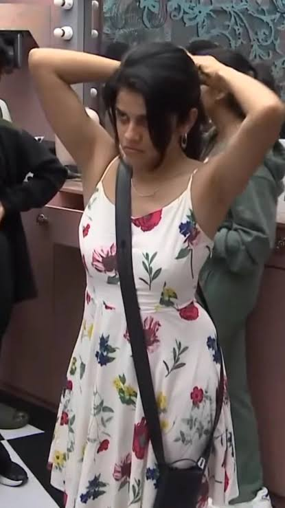 Horny_Coochiee's tweet photo. Maya krishnan my sissy role model #2

Moonji transgender maari konjo masculine face
Perfect trans sissy femboy vibes 🤤
Masculine face but body is feminine
Esp that armpit 🤤 https://t.co/SgcYH2aYPR