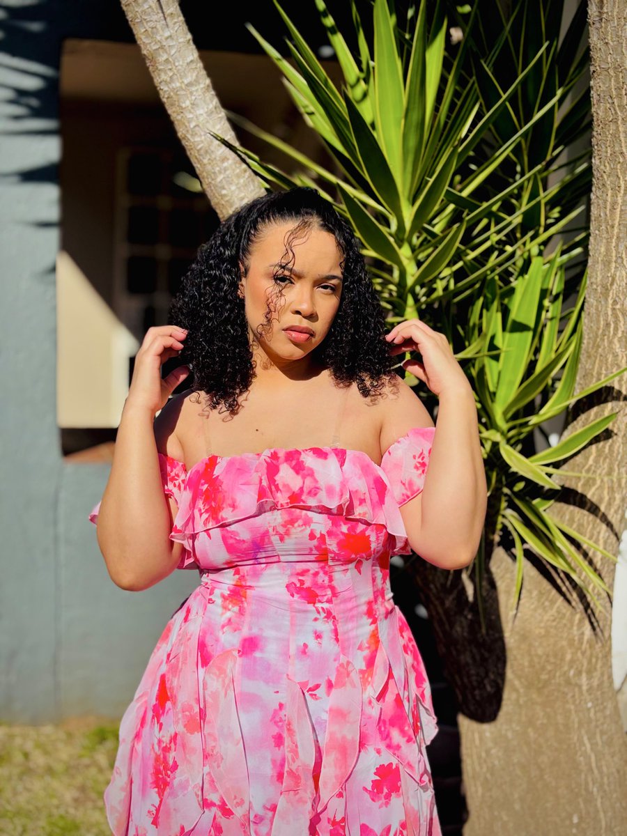 ChantelLopenzo's tweet photo. #Spring said “dress up” and I simply didn’t argue 💅🏽🌸✨

👗: YELLOW SUB TRADING https://t.co/ukOqdM3gIN