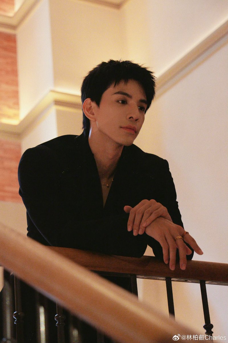 hualune's tweet photo. Lin Bai Rui Weibo Update (26/09/05 at 12:05)
Posted from Shanghai
#charleslin #linbairui #林柏叡 https://t.co/wLXQQdYCPQ