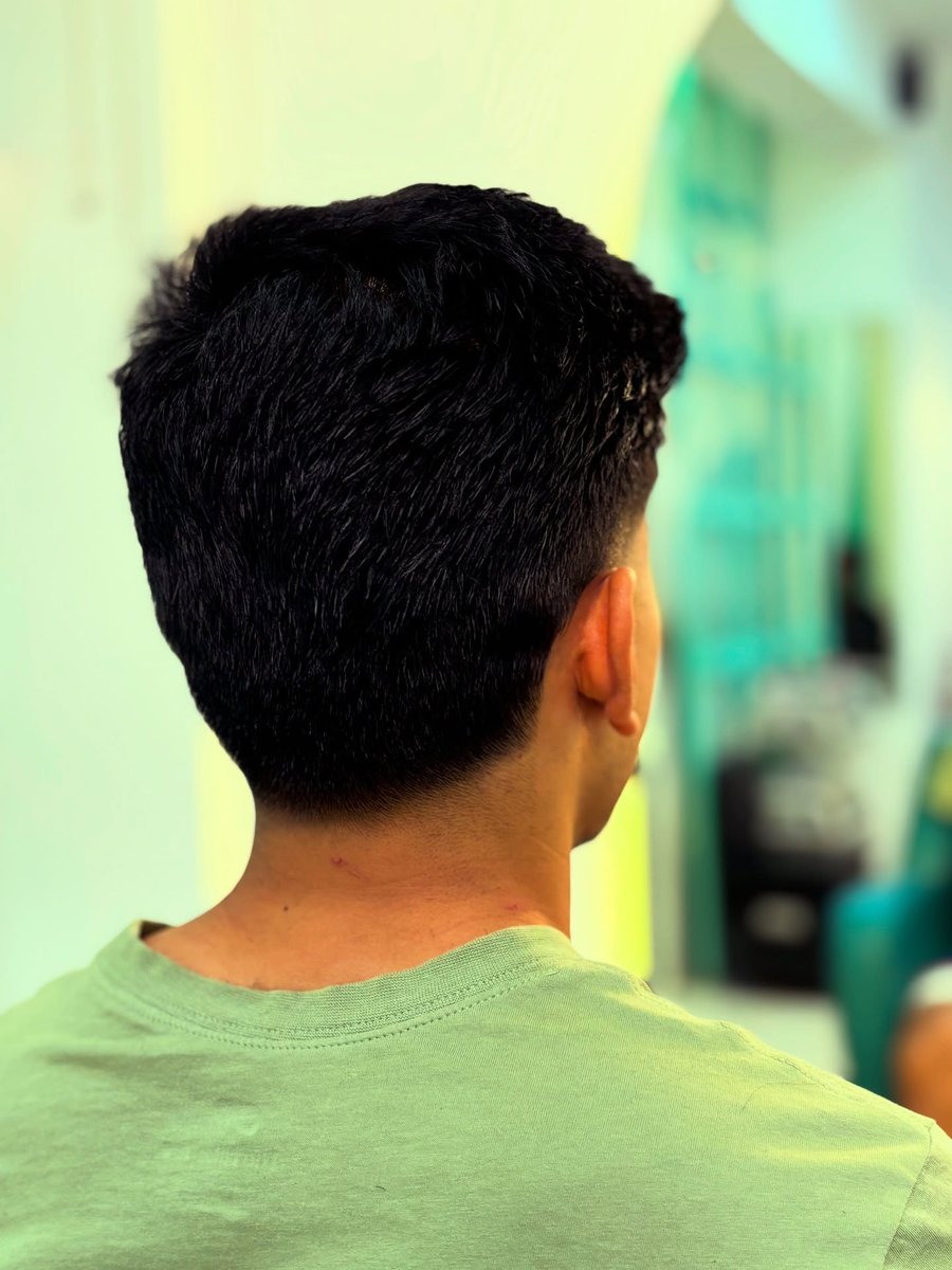 IngeborgHablr's tweet photo. Fresh cut for the champion, @thapa. 42. https://t.co/r1lXBqoymp