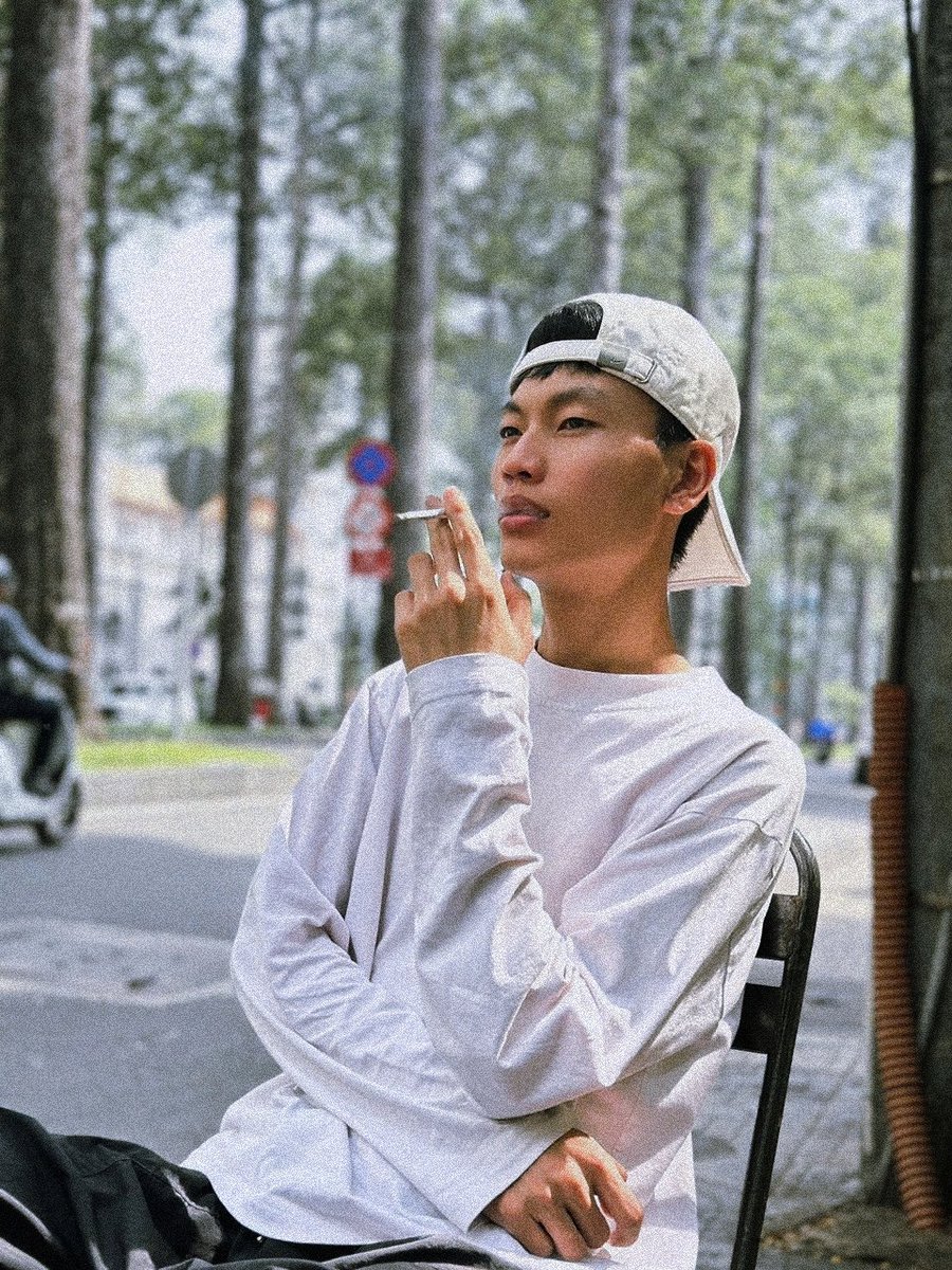 Biinn099's tweet photo. Không tốt cho sức khoẻ nhưng tốt cho tâm trạng :)) https://t.co/T4HYj7iZ18
