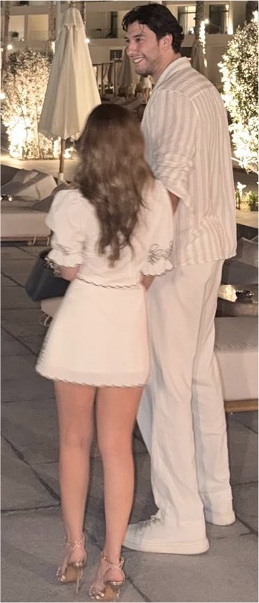 waqd_90's tweet photo. اااح يجننوا اسامه مطول شعره طالع عليه كلااس 😫💕 https://t.co/lL0HjNUgfR