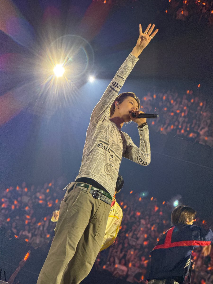 zhaoyufancokr tweet picture