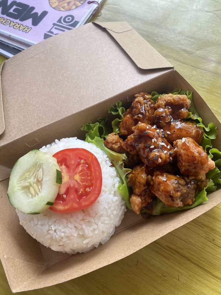 cacageminies's tweet photo. ANAK MALANG, MAKAN SIANG HARI INI UDAH TAU MAU APA? 😭🍚

jam segini masalah terbesar bukan kerjaan, tapi buka ShopeeFood berkali-kali karena GATAU MAU MAKAN APA

nih aku kasih beberapa ide makan siang yang bisa kalian masukin list 👇🏻

A THREAD 🧵 https://t.co/isK0fq5wbO