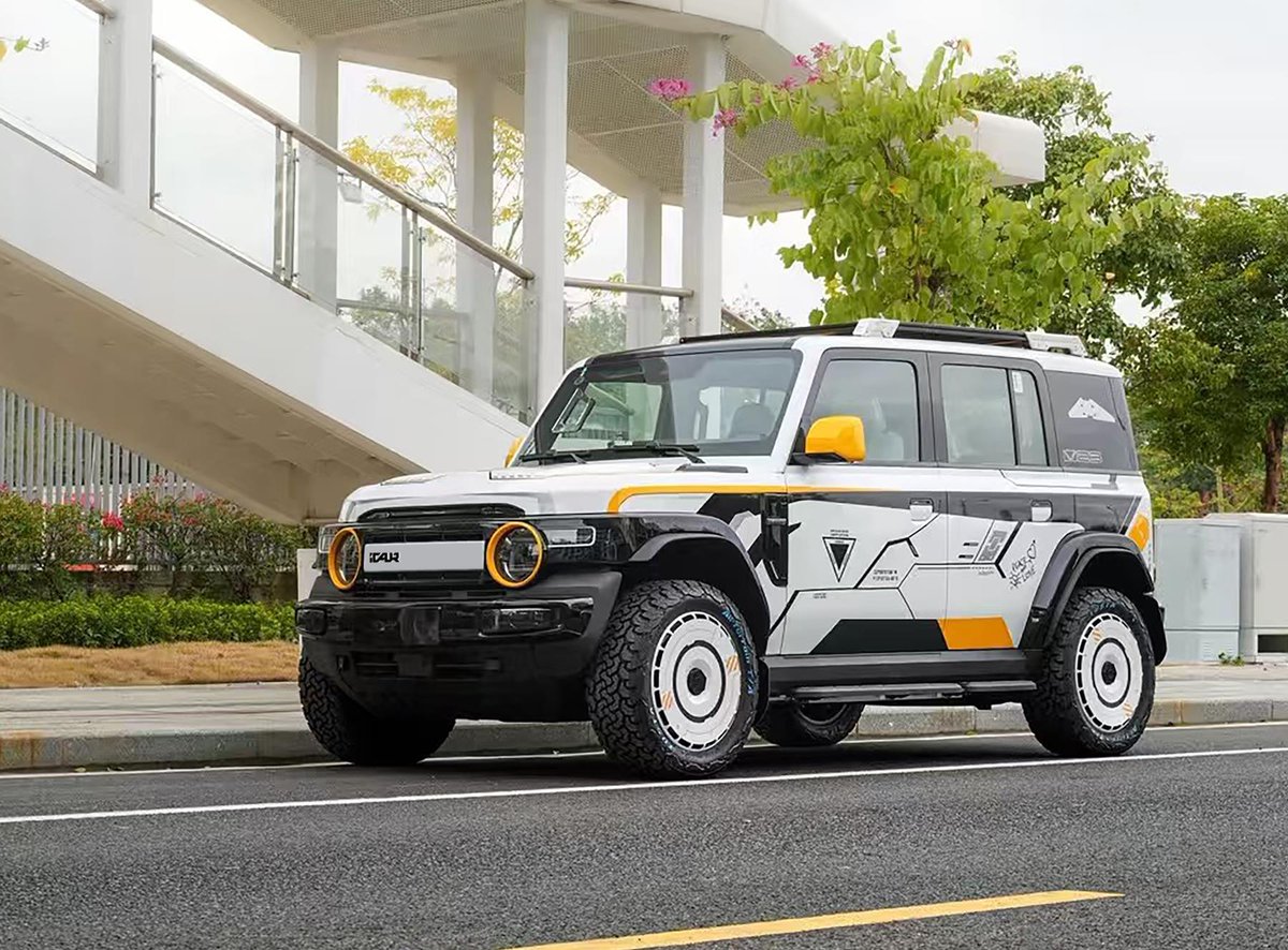 IrmaBevington's tweet photo. iCAUR South Africa now offers factory-supported vehicle personalisation, including wraps, decals, accessories and body styling. The V23’s boxy design makes it ideal for bold colours, graphics and custom upgrades. https://t.co/Ot5EutCrid