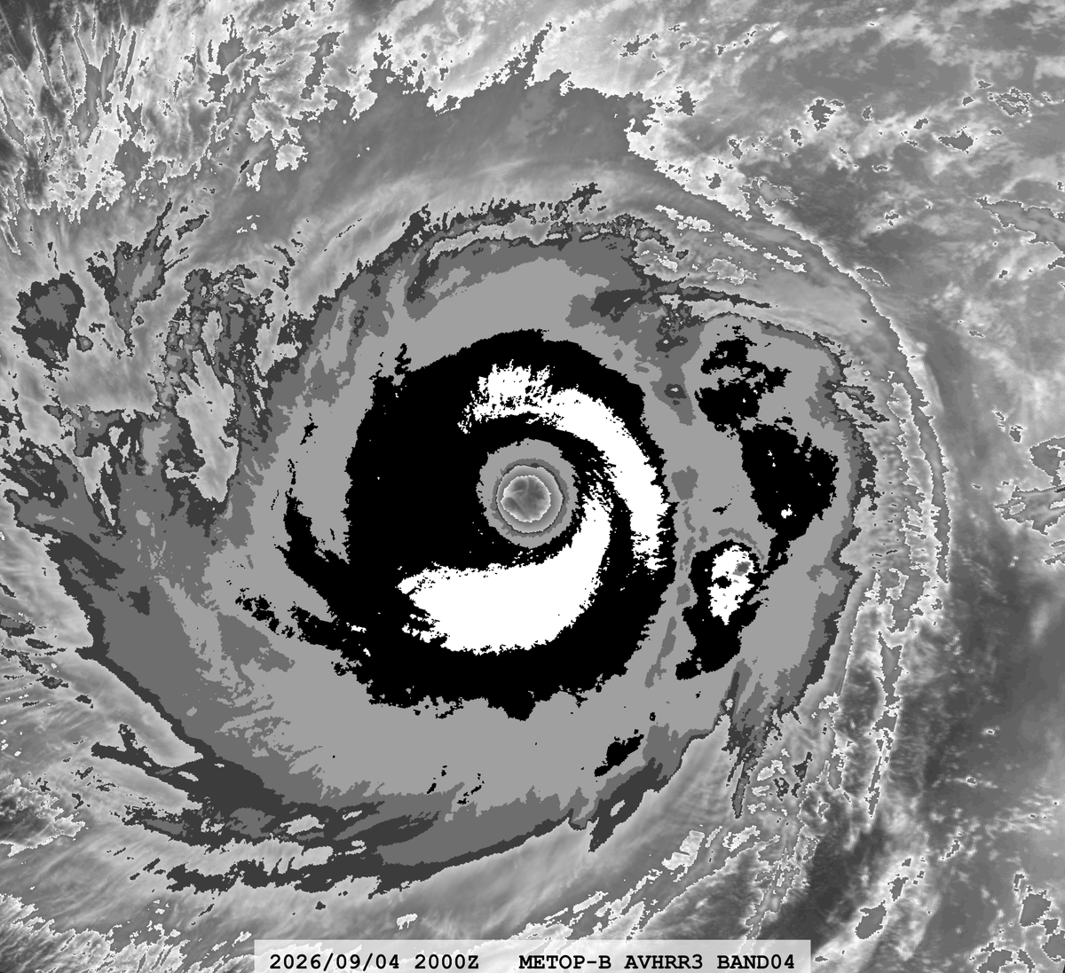 zeb199818's tweet photo. #12E Hurricane #LOWELL
Satellite: #METOPB #AVHRR3
Channel : B01 (0.63 µm) / B04 (10.8 µm) 1.1 km
Time : 2026/09/04 2000Z
Eye Temp : 22.066 °C
Data Source : #EUMETSAT Data Store L1B
CPA : ~380 km https://t.co/EUBhr6VRAJ