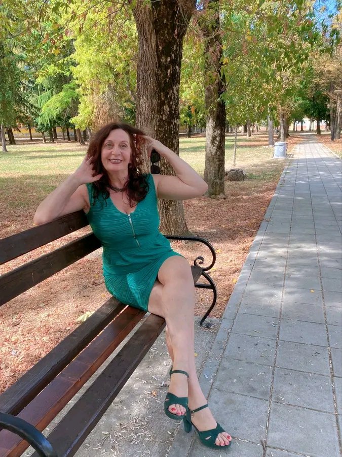 drnancydel's tweet photo. how do I look 🥰 https://t.co/C859k08ORJ