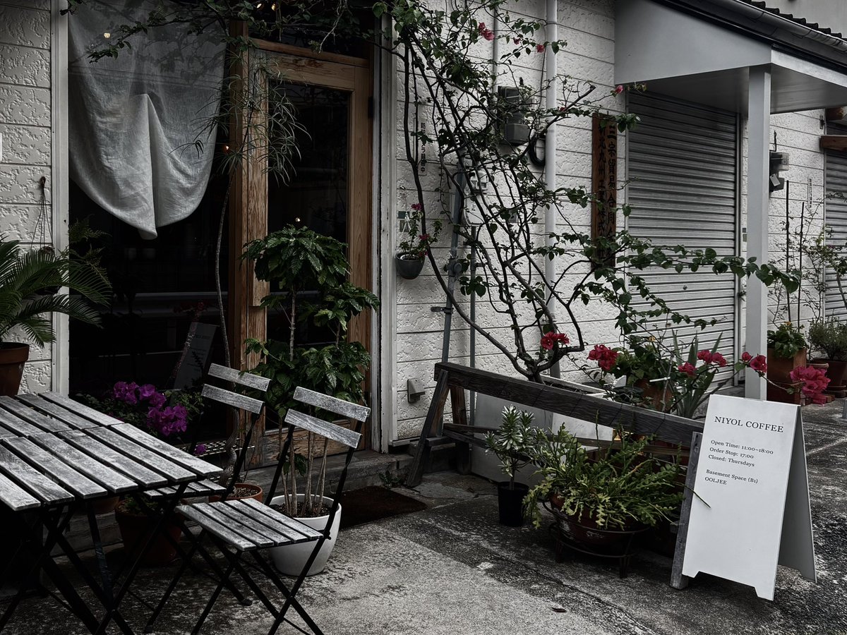 xiv_meme's tweet photo. 運動からのカフェ☕️🌿 https://t.co/UNm2gxyoVR
