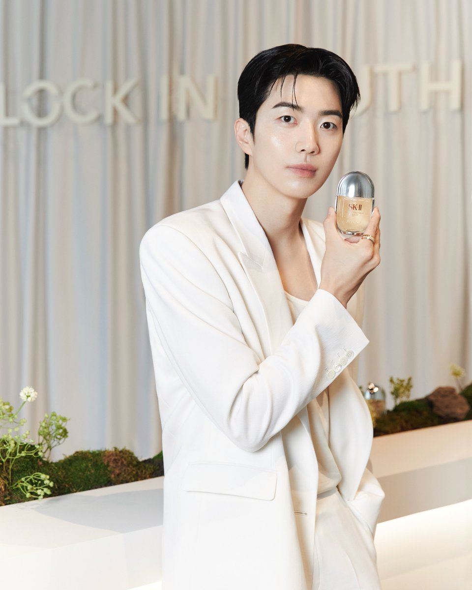 2ovehoonie's tweet photo. 앤피오 인스타그램 게시물 #강훈
Kang Hoon X SK-II
#KangHoon
#SK2 #LockInYouth https://t.co/yXQWJ9PrHQ