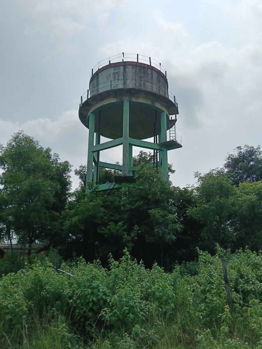 Chandra_mohan07's tweet photo. Infrastructure was built 15+ years ago in Badakuleibira (Lipighutu), but not a single drop of water has flowed through the pipes. Why build infrastructure if villagers get no water? Please intervene urgently.@BDO_Jamda @RWSS_Rairangpur   @DM_Mayurbhanj @CMO_Odisha @PRDeptOdisha https://t.co/ZijdUlBVWH