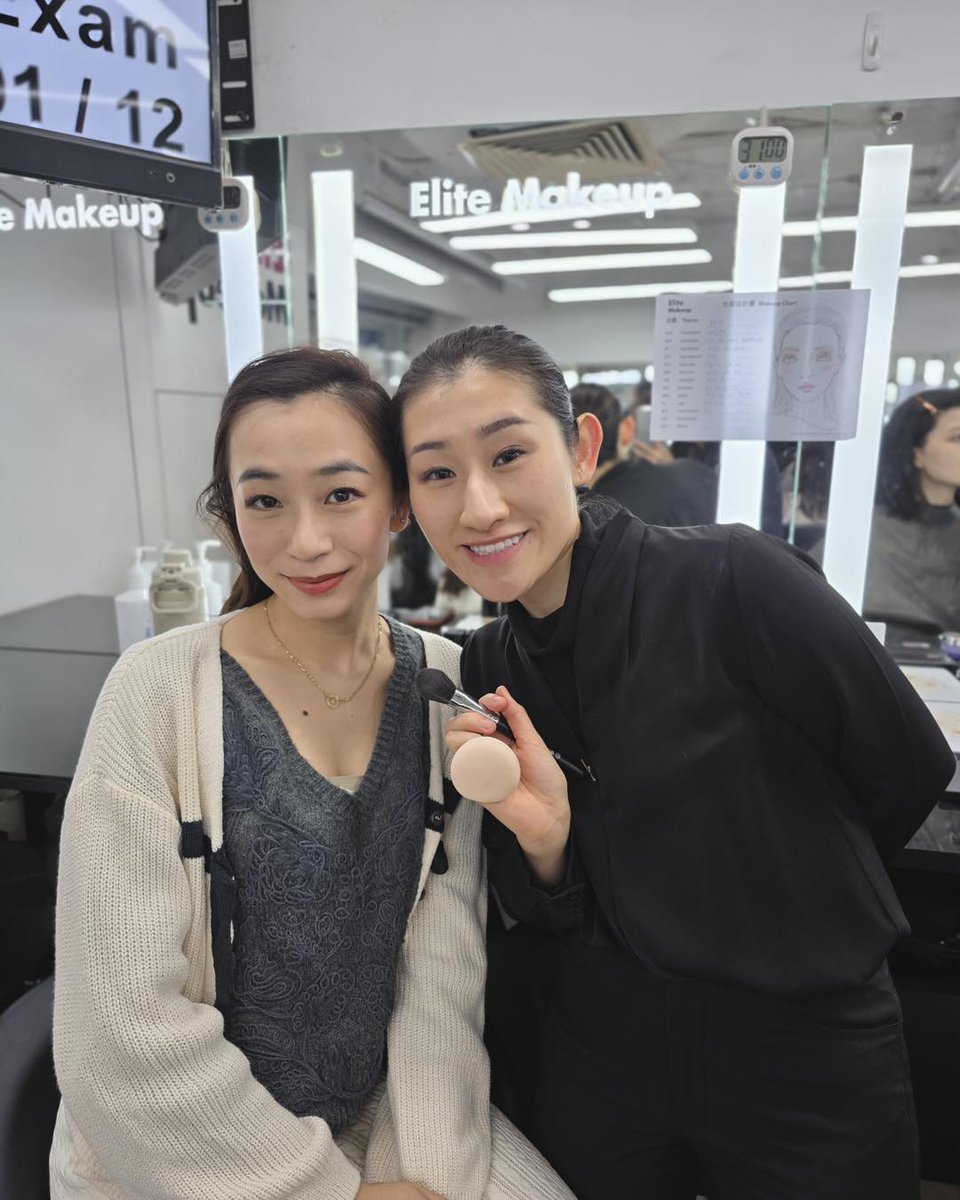 alexia_chilain's tweet photo. 專業化妝師課程圓滿結束，恭喜畢業同學！掌握化妝技巧與原理，告別無效化妝，讓美麗與專業同步升級。 https://t.co/0ExlqMCsG2