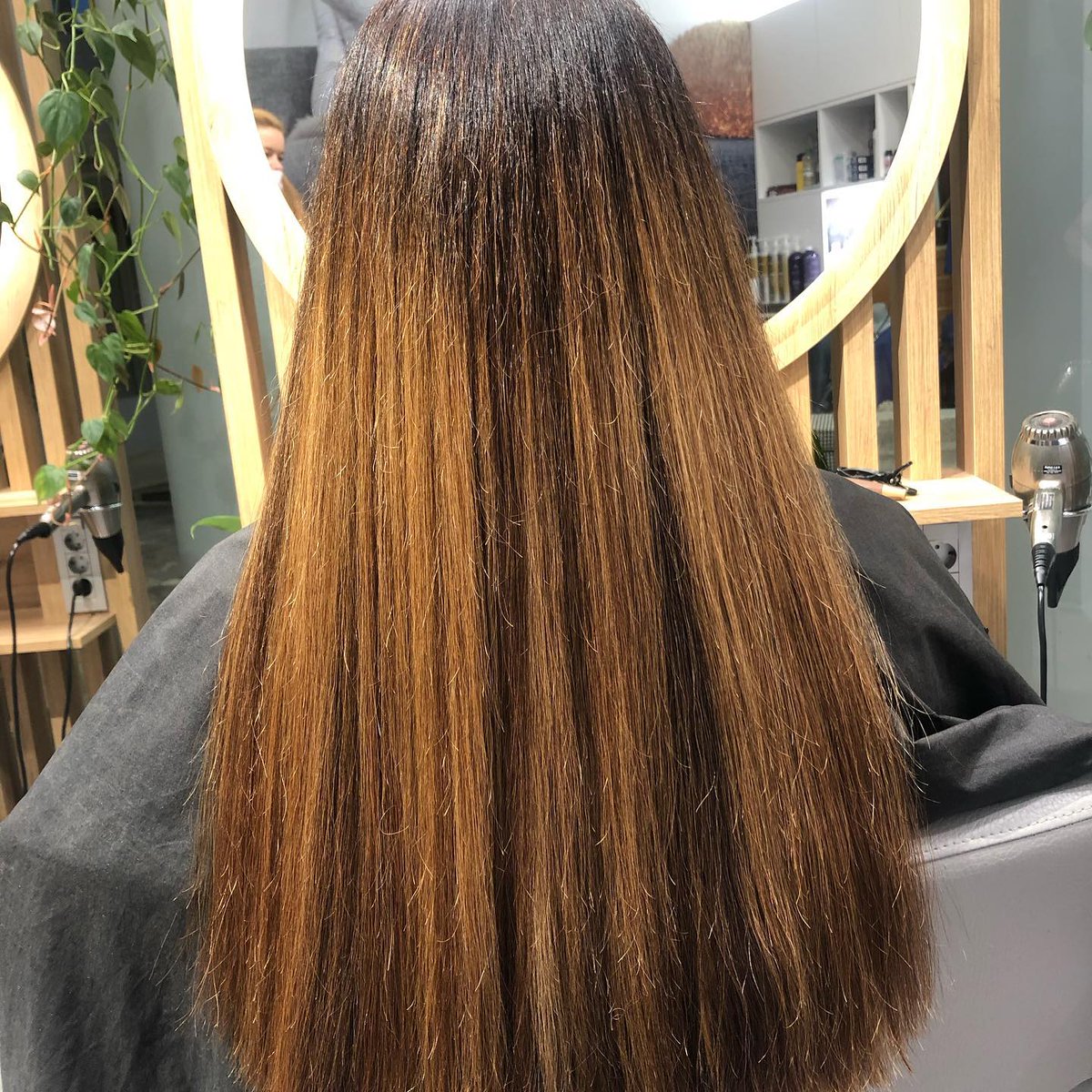 bondebs's tweet photo. Back to natural brown. https://t.co/AA6eE8ceGv