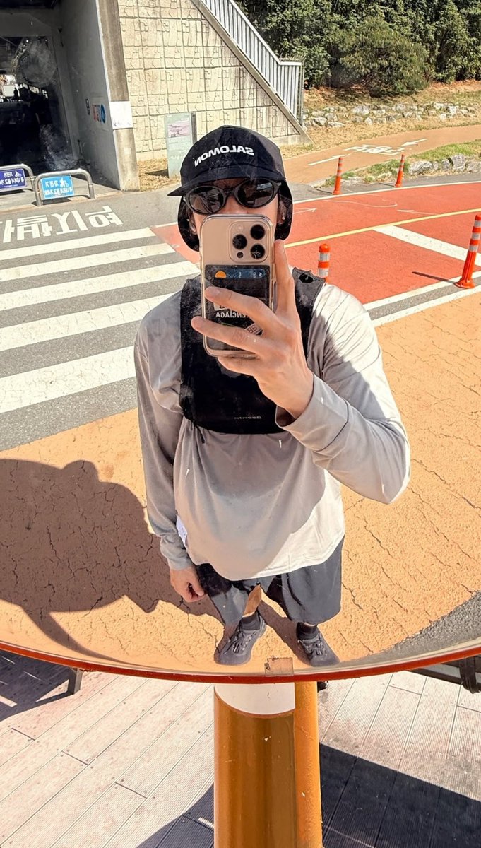 likeyys_105's tweet photo. 260905 요섭이 인스스 💛

#양요섭 #요섭 https://t.co/XIekzNpaaV