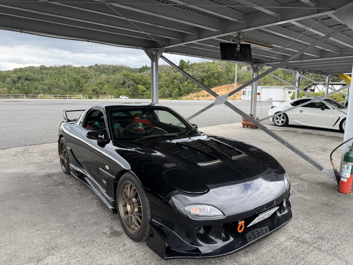 qucc_trworks's tweet photo. iniとタカタサーキット
何故かブーストが0.5しかかからなくなり、激おそになった https://t.co/A7dPP8DPfr