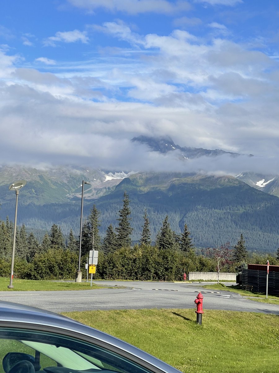 KellyAK411's tweet photo. #Seward round trip again- God’s throne ❤️ Mt Alice! https://t.co/0ytWXRFwZP