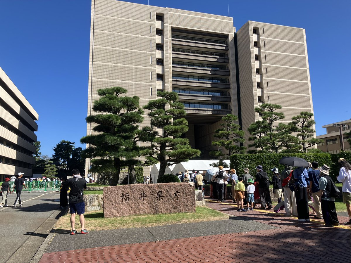 prisoner701's tweet photo. フェスに来ました https://t.co/tixQ9loNFm